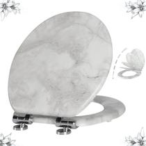 Assento Sanitário Angel Shield Redondo de Madeira Moldada Estilo Mármore Cinza Assento Sanitário Angel Shield Redondo de Madeira Moldada Estilo Mármore Cinza