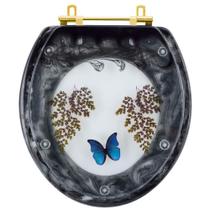 Assento Sanitário Poliester Oval Preto Decorado Borboleta Azul Com Ferragem Dourada Assento Sanitário Poliester Oval Preto Decorado Borboleta Azul Com Ferragem Dourada