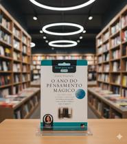 Audiolivro O Ano do Pensamento Mágico - Joan Didion - CD MP3 - Coleção Livros para Ouvir Audiolivro O Ano do Pensamento Mágico - Joan Didion - CD MP3 - Coleção Livros para Ouvir