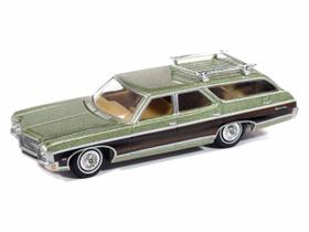 Auto world - muscle wagons - 1970 chevy kingswood estate green mist poly