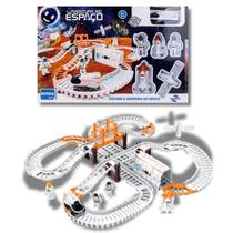 Aventura no Espaço Nave Espacial Astronauta Foguete Satelite