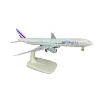 Avião Emirates B777 - Modelo de Metal Die-Cast para Crianças (Escala 1:250)