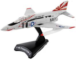 Avião F-4B Phantom II VF-111 Sundowners Daron 1/155