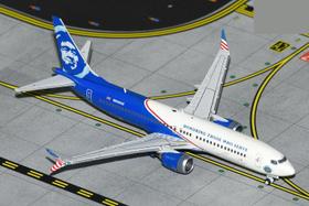 Avião GeminiJets Alaska Airlines Boeing 737 MAX 8 1:400
