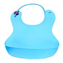 Babador de Silicone Impermeável Color Baby - Praticidade e Conforto para o Bebê