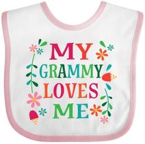 Babete de bebê Inktastic My Grammy Loves Me Girls Pink Babete de bebê Inktastic My Grammy Loves Me Girls Pink