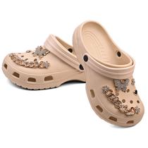 Babuche Feminina Adulto Com Pingentes Leve E Macia Nyc Shoes Flores Tecido vazado Strass Praia Simples Flores Strass Praia Babuche Feminina Adulto Com Pingentes Leve E Macia Nyc Shoes Flores Tecido vazado Strass Praia Simples Flores Strass Praia