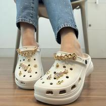 Babuche Feminina Plataforma C/ Pingentes Sandália Ortopédica