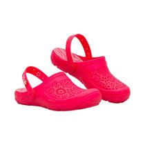 Babuche Feminino com Estampa de Flores Boa Onda Babuche Feminino com Estampa de Flores Boa Onda