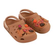 Babuche Grendene Capivara Hype Kids - Infantil - Marrom - 29