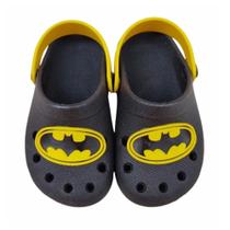 Babuche Infantil Batman Antiderrapante Leve e Macio Babuche Infantil Batman Antiderrapante Leve e Macio