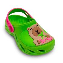 Babuche Infantil Plugt Ventor Baby Capivara Verde Leve, Confortável e Impermeável para Meninas