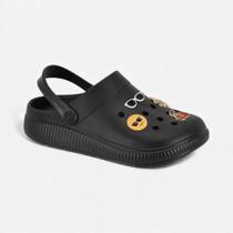 Babuche Moleca Com Pins Preto Babuche Moleca Com Pins Preto