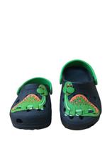 Babuche tradicional menino Preto/verde Dinossauro. Melky calçados.
