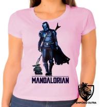 Baby look blusa Feminina ou Camiseta Unissex The Mandalorian andando bebê Yoda Baby look blusa Feminina ou Camiseta Unissex The Mandalorian andando bebê Yoda