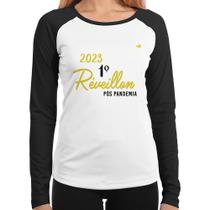 Baby Look Raglan 2023 1º Réveillon Pós Pandemia Manga Longa - Foca na Moda Baby Look Raglan 2023 1º Réveillon Pós Pandemia Manga Longa - Foca na Moda