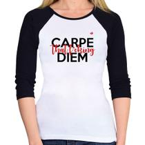 Baby Look Raglan Carpe that fucking Diem Manga 3/4 - Foca na Moda