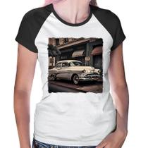 Baby Look Raglan Carro retrô branco - Foca na Moda Baby Look Raglan Carro retrô branco - Foca na Moda