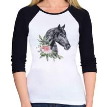 Baby Look Raglan Cavalo e Flores Manga 3/4 - Foca na Moda