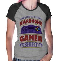 Baby Look Raglan Hardcore Gamer - Foca na Moda Baby Look Raglan Hardcore Gamer - Foca na Moda