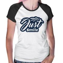 Baby Look Raglan Just Smile - Foca na Moda Baby Look Raglan Just Smile - Foca na Moda