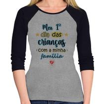 Baby Look Raglan Meu primeiro dia das crianças (azul) Manga 3/4 - Foca na Moda Baby Look Raglan Meu primeiro dia das crianças (azul) Manga 3/4 - Foca na Moda