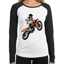 Baby Look Raglan Motocross Jump Laranja Manga Longa - Foca na Moda Baby Look Raglan Motocross Jump Laranja Manga Longa - Foca na Moda