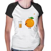 Baby Look Raglan Peeing Orange - Foca na Moda