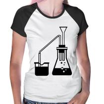Baby Look Raglan Química Erlenmeyer e Bequer - Foca na Moda