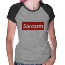 Baby Look Raglan Sarcasm - Foca na Moda