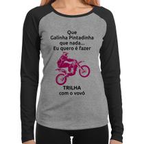 Baby Look Raglan Trilha com o vovô (moto rosa) Manga Longa - Foca na Moda Baby Look Raglan Trilha com o vovô (moto rosa) Manga Longa - Foca na Moda