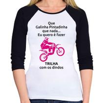 Baby Look Raglan Trilha com os dindos (moto rosa) Manga 3/4 - Foca na Moda Baby Look Raglan Trilha com os dindos (moto rosa) Manga 3/4 - Foca na Moda