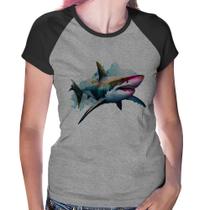 Baby Look Raglan Tubarão Watercolor - Foca na Moda