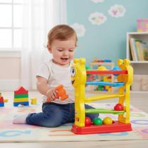 Baby Peia Brinquedo Bebê Infantil De Bater Com Martelinho