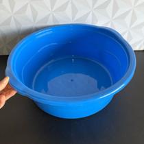 Bacia de plástico redonda azul 9 litros multiuso para cozinha ou lavanderia grande com alça