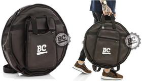 Bag de Pratos Batera Clube BC Signature Marrom em Eco Couro com Bag de Baquetas e Pratos até 22