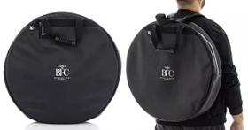 Bag de Pratos BFC Brazilian Finest Cymbals Via Black 22 em Eco Couro com alça de mochila Bag de Pratos BFC Brazilian Finest Cymbals Via Black 22 em Eco Couro com alça de mochila