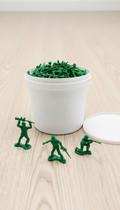 Balde com 100 Soldadinhos de Plástico 5cm Balde com 100 Soldadinhos de Plástico 5cm