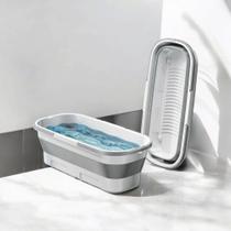 Balde Dobrável Retrátil Flexível Retangular Silicone Multiuso Com 4 Rodinha Fácil De Limpar 15 L Cor