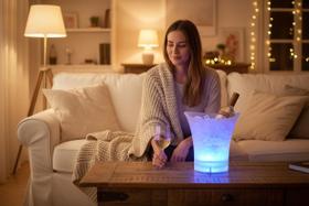 Balde para Bebidas com LED e Caixa de Som Integrada Branco Iluminado Festa Chá Bar Balde para Bebidas com LED e Caixa de Som Integrada Branco Iluminado Festa Chá Bar