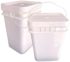 Balde Para Frango 20L Alça Plástica Retangular Balde Para Frango 20L Alça Plástica Retangular