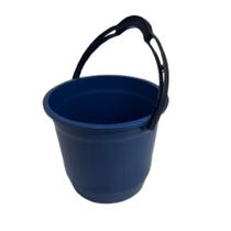 Balde plástico 8 litros nobre