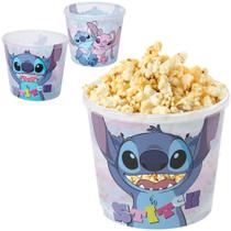 Balde pote de pipoca de plástico stitch 2,1 litro azul com rosa transparente para pipocas Balde pote de pipoca de plástico stitch 2,1 litro azul com rosa transparente para pipocas