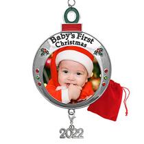 BANBERRY DESIGNS Primeiro Enfeite de Foto de Natal do Bebê - 2022 Imagem Datada Ornamento de Natal para Recém-Nascido - Ornamento em Forma de Bulbo de Enfeite - Enfeites de Bebê - Presente / Saco de Armazenamento Incluído