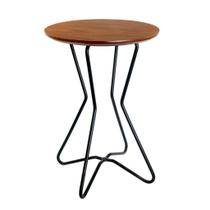 Banco Baixo Saturno com Pés de Metal - Preto/Pinhão