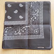 Bandana Colorida com Estampa de Arabescos 55x55 cm
