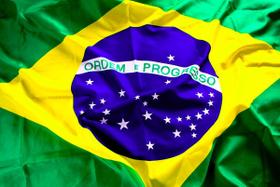 Bandeira Do Brasil 90 x 60 Com Encaixe Para Bastão Torcida Torcida Mesa Enfeite Parede Tecido Cetin