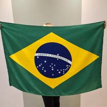 Bandeira do Brasil Copa do Mundo em Cetim Grande 1,50x1,00 Passador Abertura para corda barbante haste Bandeira do Brasil Copa do Mundo em Cetim Grande 1,50x1,00 Passador Abertura para corda barbante haste