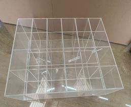 Bandeja Acrílico Cristal 3mm 33x30x9cm Com 24 Divisórias Colmeia Bandeja Acrílico Cristal 3mm 33x30x9cm Com 24 Divisórias Colmeia