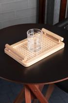 Bandeja Com Alça E Fundo Treliça 30X20Cm De Bambu Decorativo